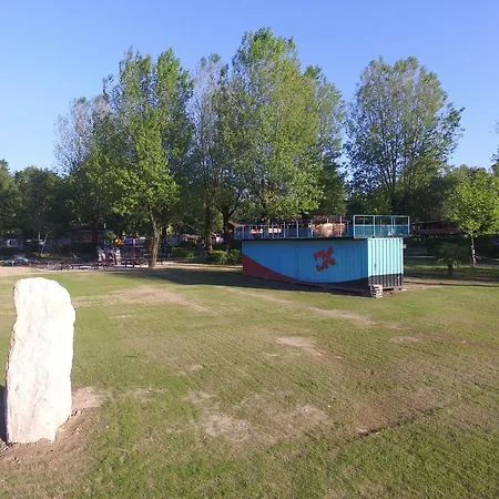 Dkamping Village