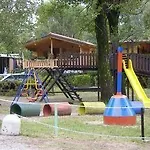 Кемпинг Dkamping Village