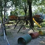 Dkamping Village Испра