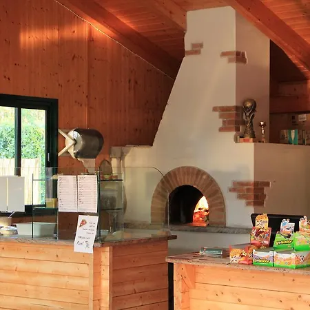 キャンプ場 Dkamping Village 4*