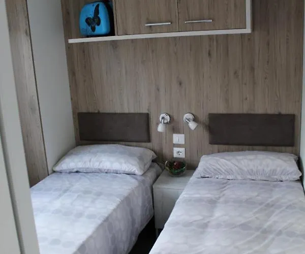 Parque de Campismo Dkamping Village Ispra