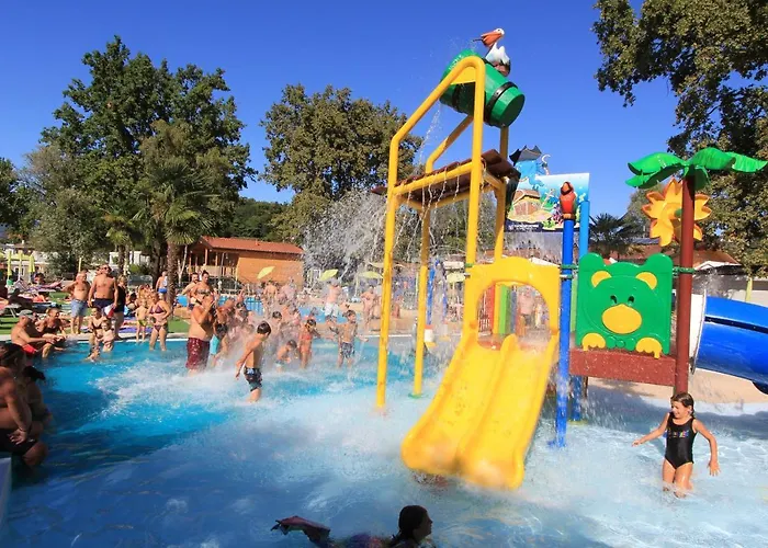 Dkamping Village イスプラ