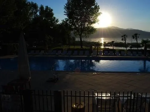 Dkamping Village Parque de Campismo